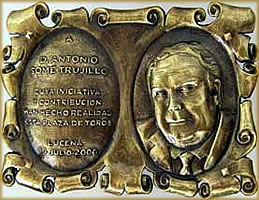 Placa Homenaje
